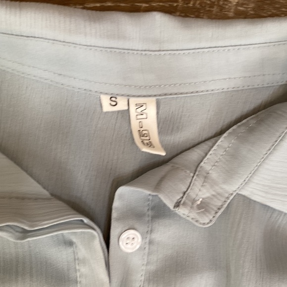 Button down SILK Blouse - Picture 6 of 6